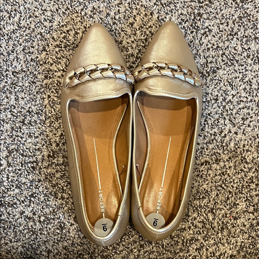 Report Metallic Chain Accent Women's Flats
